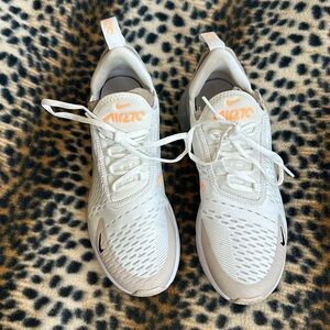 Nike Air Max 270 size 8.5 white tan and orange accent